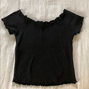 Black lettuce edge top